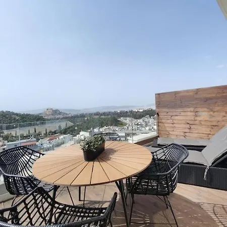 Panathenaic & Acropolis View - Jacuzzi Penthouse Apartment Athens